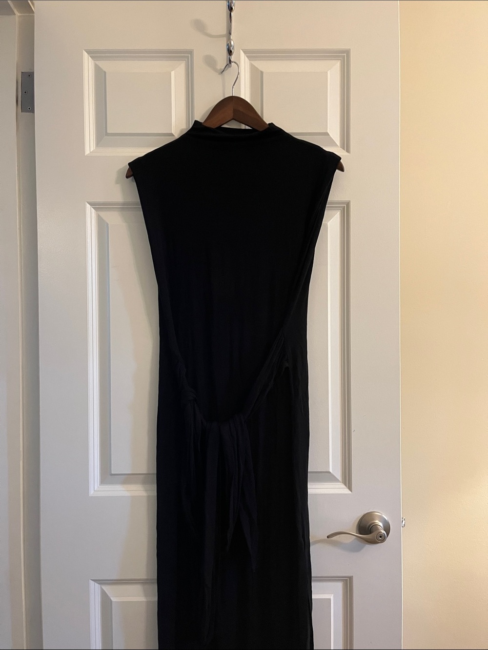 Modern Citizen Black Backless Tie-Back Maxi Dress